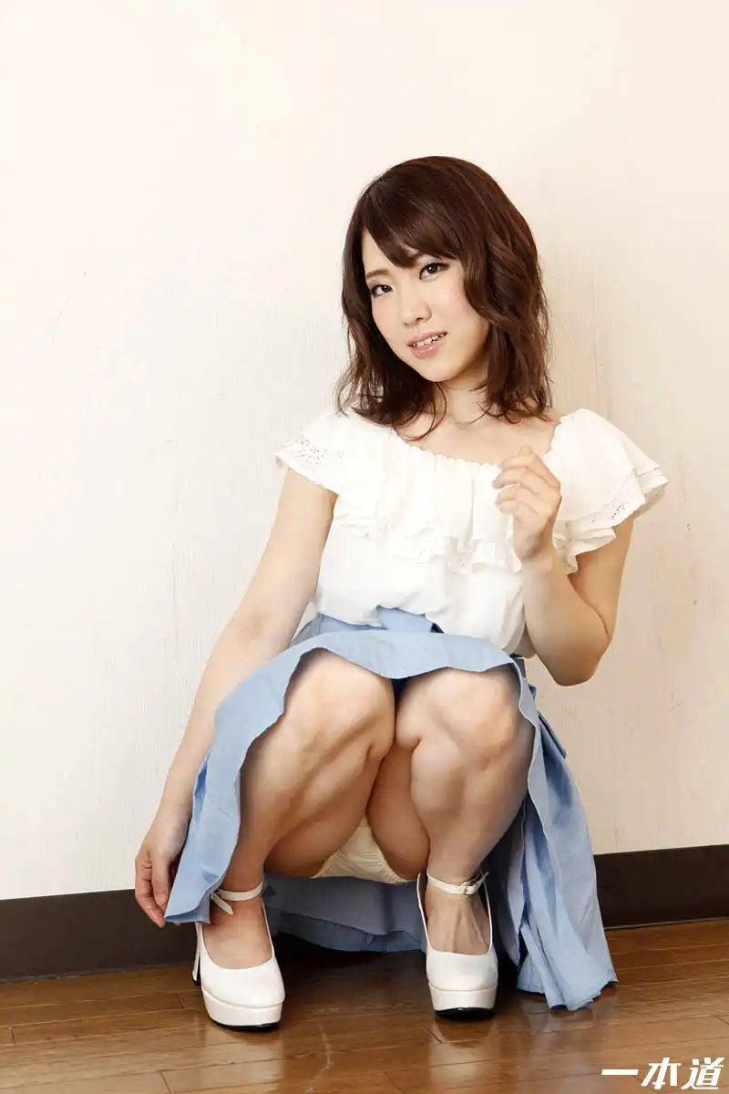 知念真桜第115張寫真