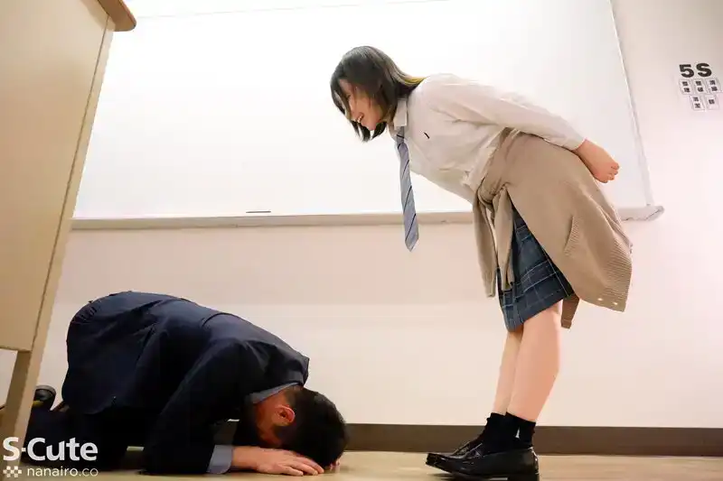 SQTE-567 和傳聞中的淫蕩的生活委員發生性關系吧 ~ 沙月惠奈的劇照6