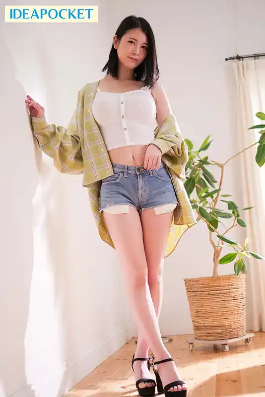 IPZZ-466 新人報到！高身長170cm OVER 天空系白皙BODY 首次亮相 AV DEBUT ~ 涼 Roy的劇照12