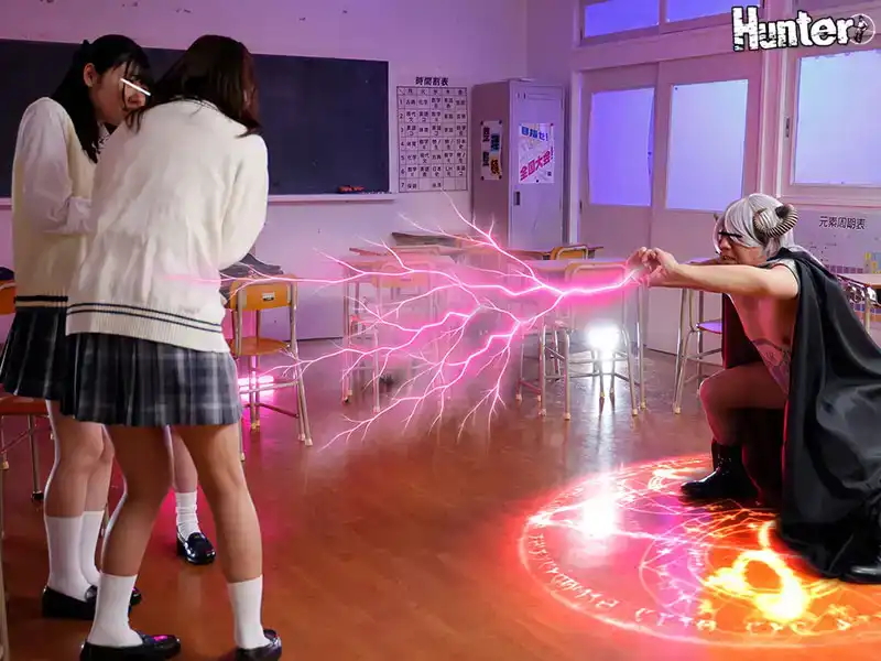 HUNTC-264 宅女學生召喚惡魔，出現的卻是一個意想不到的夜魔老頭！ ？惡心的老頭把惡魔淫力射在女孩身上！ ~ 月美りょう 泉莉音的劇照12