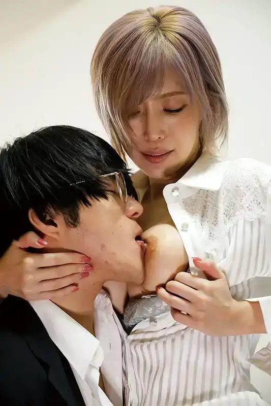 NACR-860 勾引有家室部下的癡女上司 ~ 君島美緒的劇照15