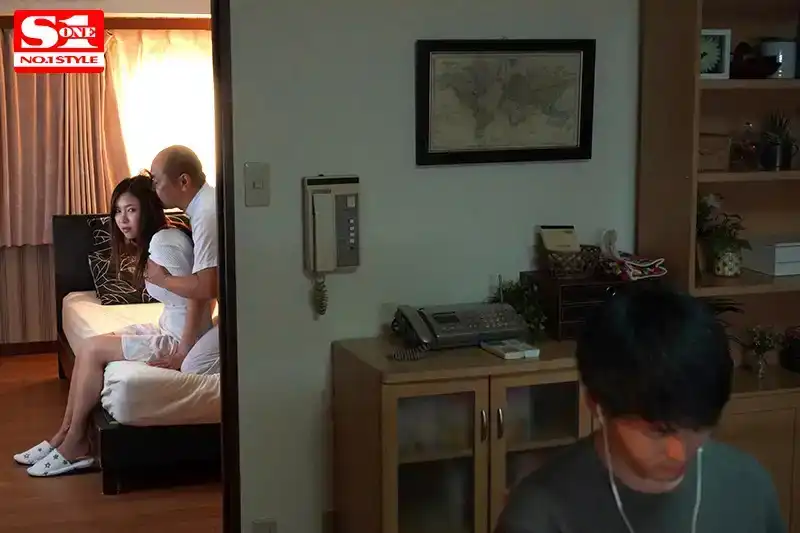 SSNI-444 不擅長說不的櫃台小姐與好色按摩師 葵的劇照3