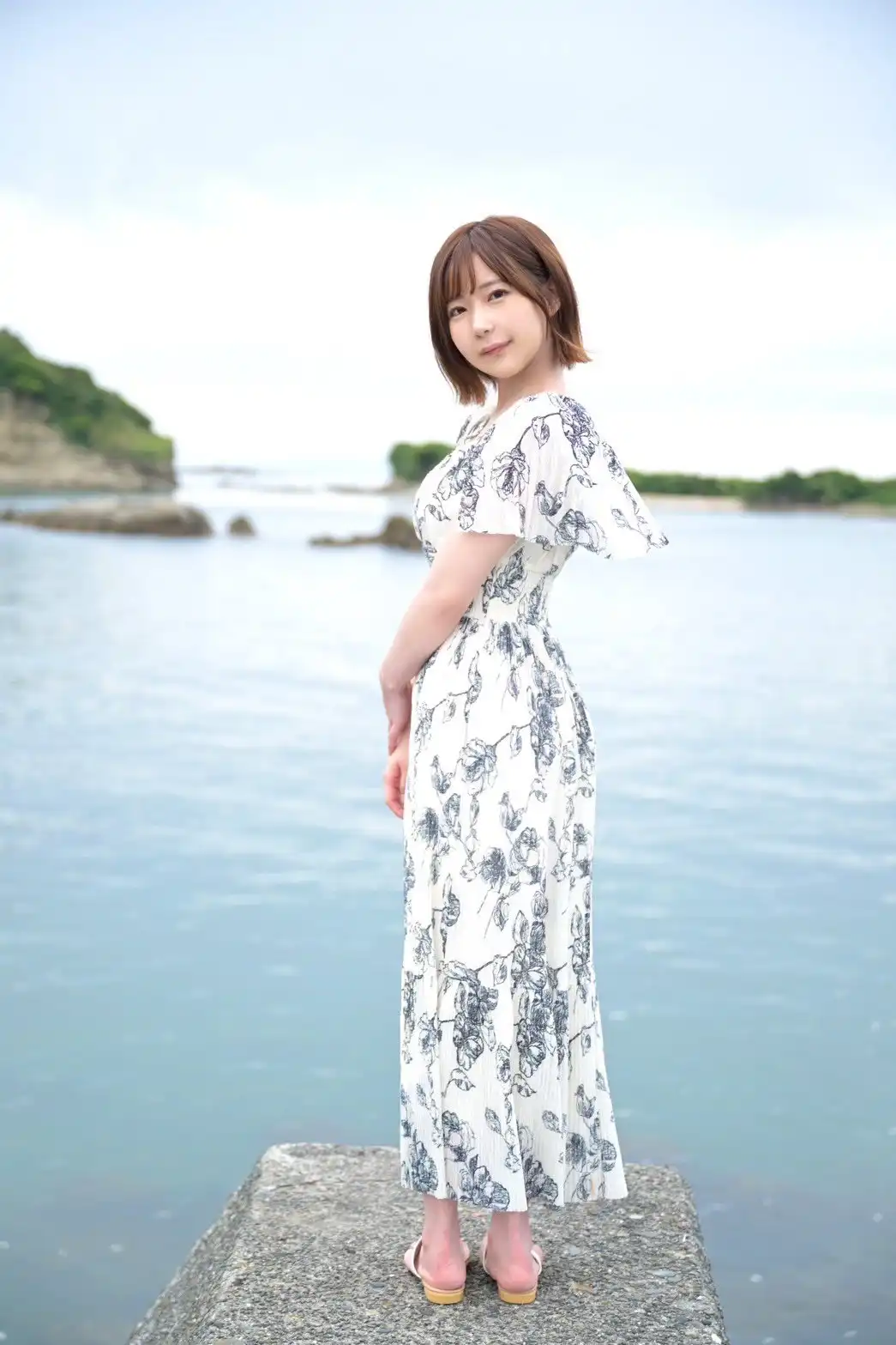 由衣陽菜第12張寫真