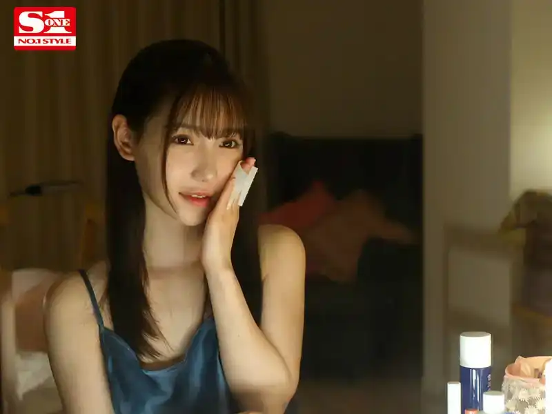 SONE-443 呃……！你是不是錯過了末班車！？那今晚就住在我家吧？當我接受會社美人後輩的邀請時，看到她穿着家居服，沒有化妝無防備的樣子，失去了理智.... ~ 三田真鈴的劇照6