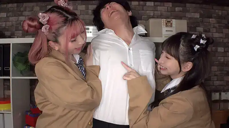 DNJR-131 女子學校專長乳頭狩獵自慰～集體乳頭強暴～的劇照12