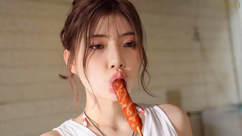 START-232 欲求不滿的女子大生在海濱做兼職時，海灘上陽光男人的肌肉和汗水的氣味讓她欲罷不能無法控制性欲，用口交引誘男人吧！ ~ 神木麗的劇照17