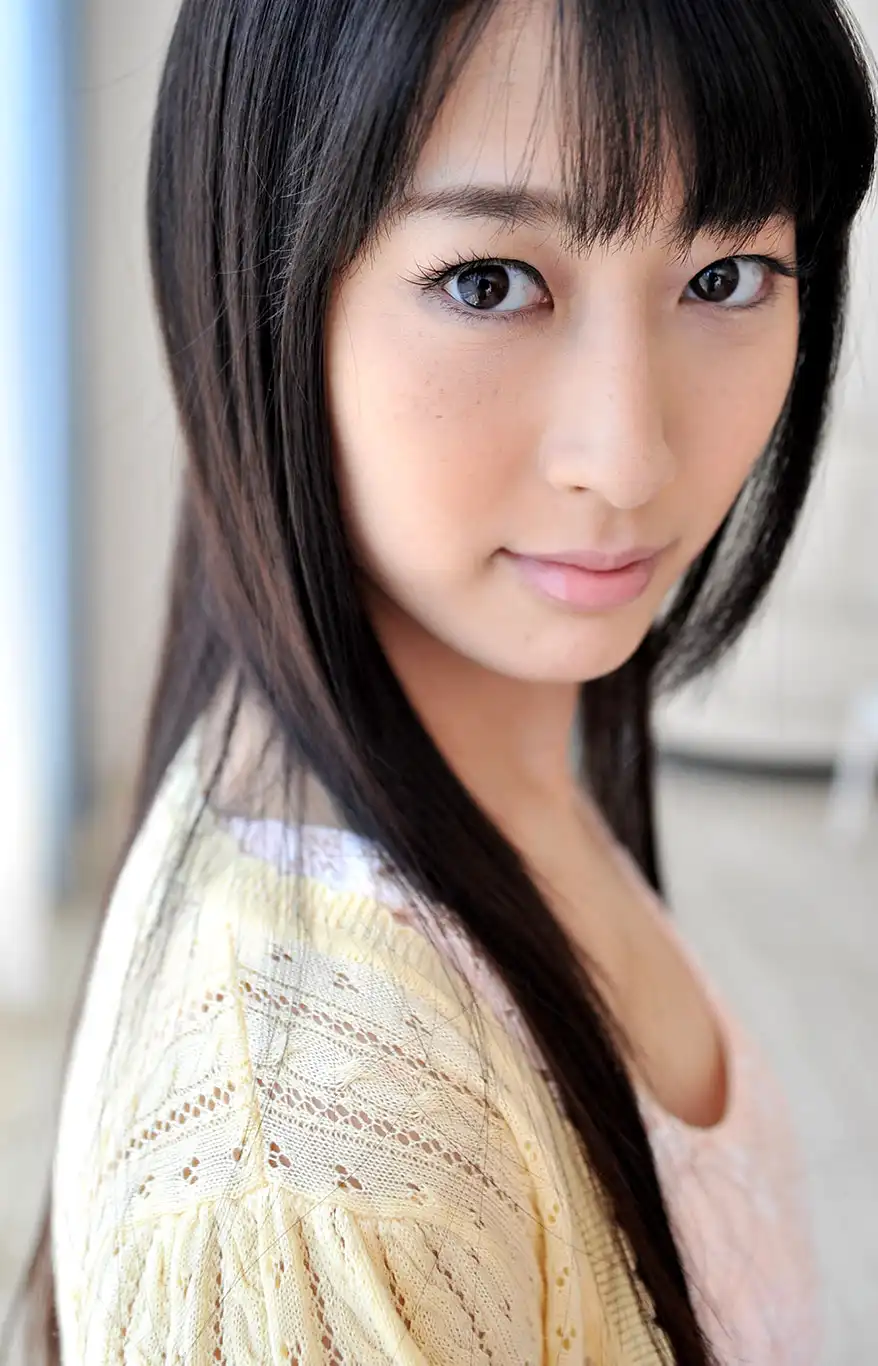 本澤朋美第100張寫真