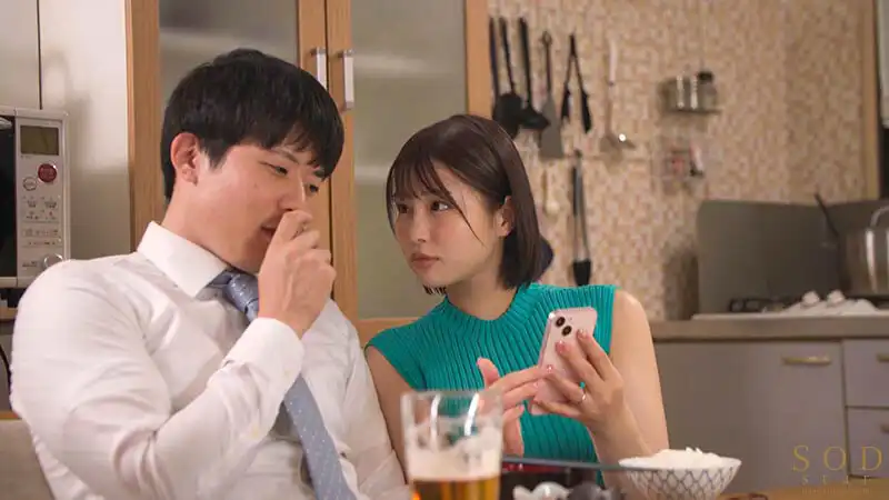 START-160 配送中NTR 新婚若妻女司機在配送中被搭擋的老司機多次侵犯 ~ 唯井真尋的劇照16