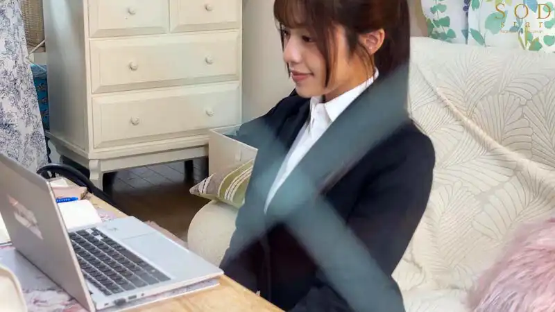 START-230 偷拍了半年鄰居找工作的女學生（估計是G罩杯）暈倒在家門口，假裝照顧他，舔她被不動的身體，直到沾滿了惡臭的唾液 ~  葵七瀨的劇照14