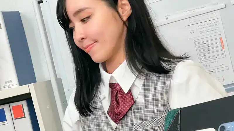 HRSM-073 狩獵手機店的女店員 2的劇照5