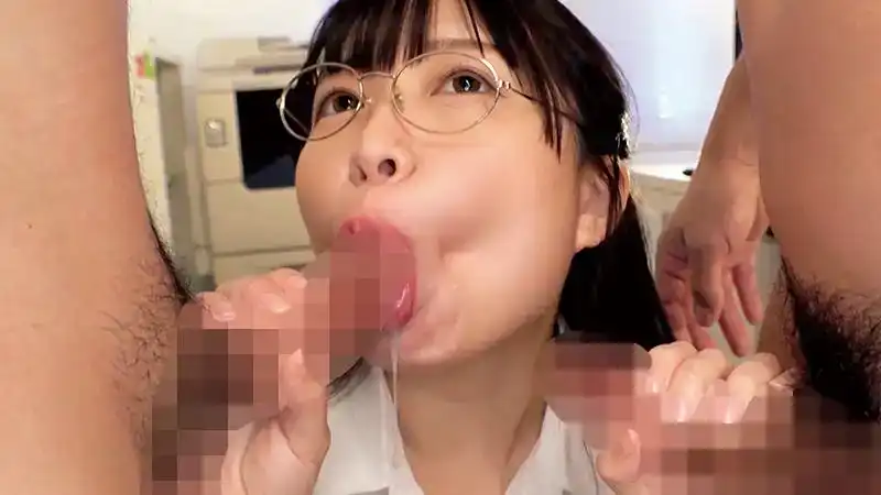 BONY-127 地味娘的真面目是會社的性約社員 ~ 櫻佳奈的劇照6