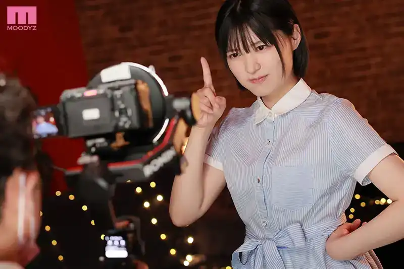 MIDV-942 青春 - 活力美少女女 覺悟下的無套內射中出解禁！ ~ 虹村由美的劇照13