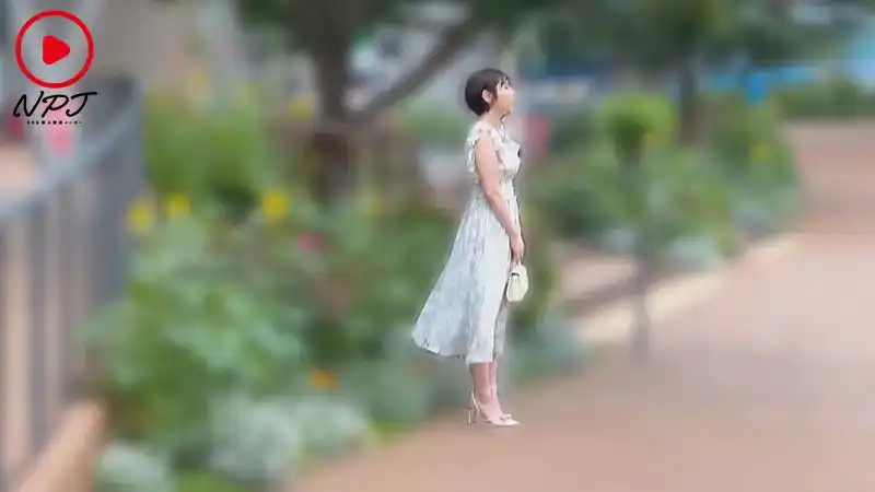 NPJS-112 在銀座高級俱樂部工作的黑短發美女！能在夜場釣到最好的魚了！ ~ 桐山ここみ的劇照10