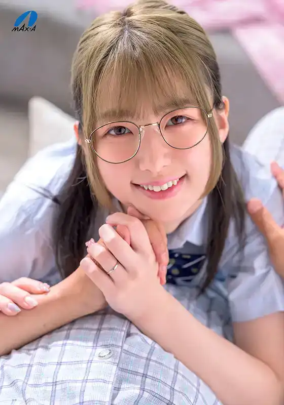 XVSR-788 無聊老男人和女子校生新妻的做愛生活，一起努力生孩子！ ~ 花狩舞 的劇照18