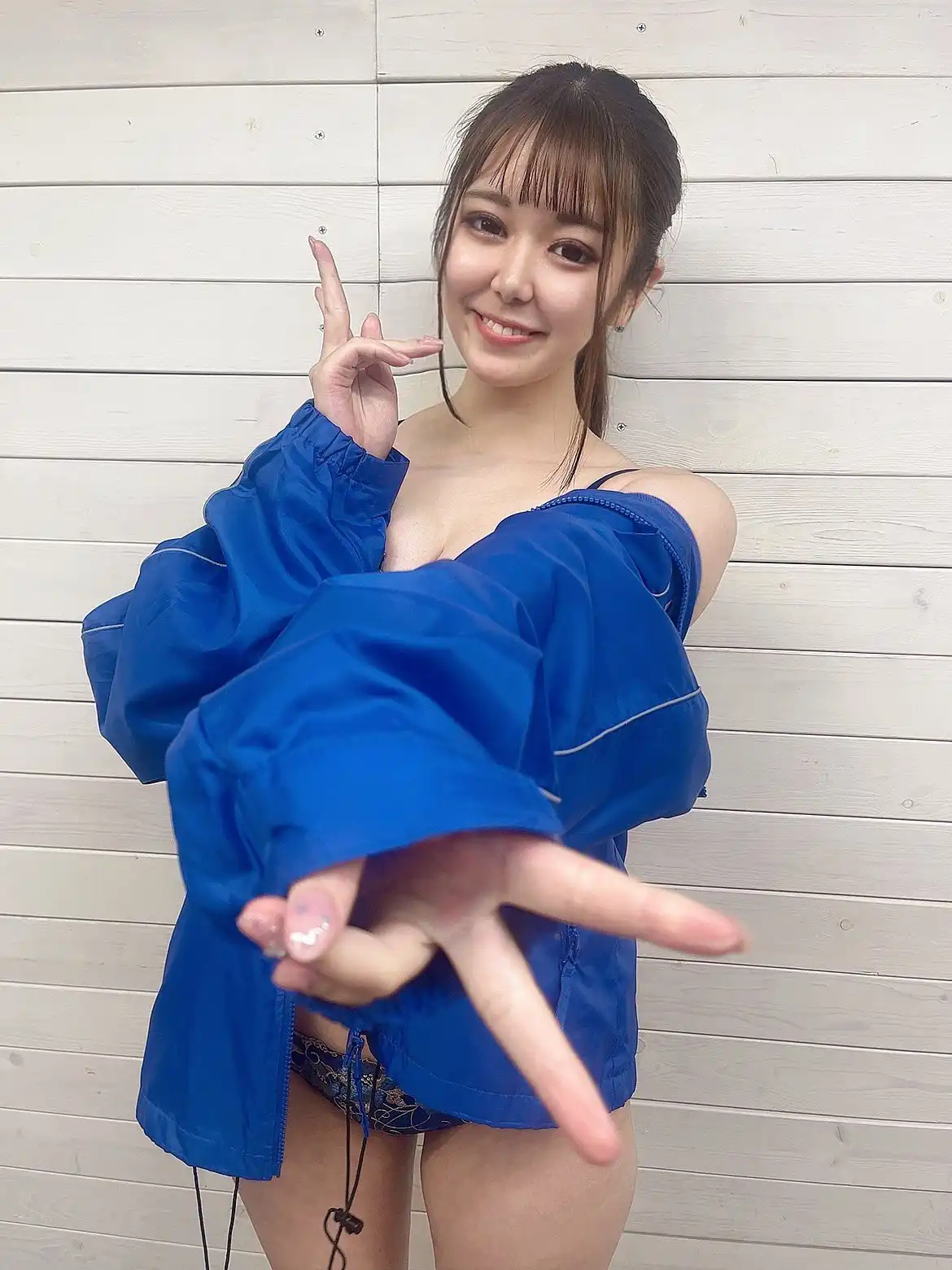天野花乃第4張寫真