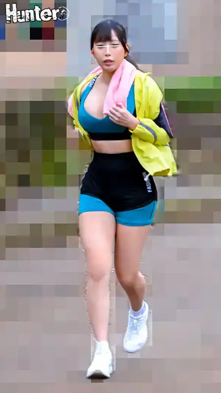 HUNTC-223 附近的雞巴都慢慢的靠近因跑步而興奮的巨乳若妻 ~ 藤井蕾菈 若宮葉月 中丸未來的劇照11