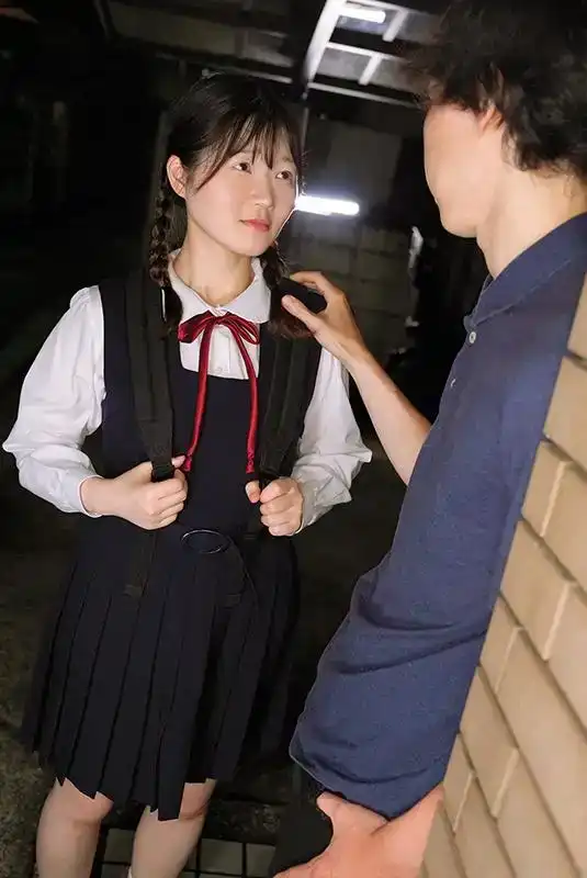 SUJI-259 母親的友人把還是女學生的女兒中出了 ~ 水本葉的劇照8