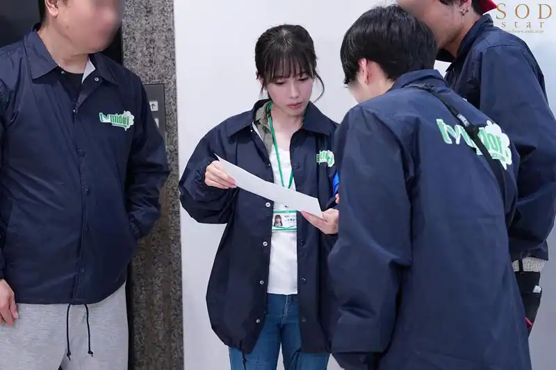 START-194 在通訊社辛苦工作的新人，偶然刺激到了欲求不滿的美人上司，她就像被打開了情色開關一樣，一再誘惑我，連澡都沒洗就吃我雞巴要我操她，我們在OFFICE裏一次又一次滿頭大汗淋漓的做愛 ~ 小湊四葉的劇照18
