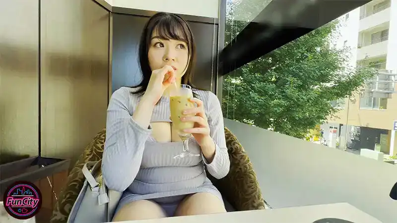 FJIN-054 肥美的天然溫泉巨乳約會 ~ 小阪ひまり的劇照18