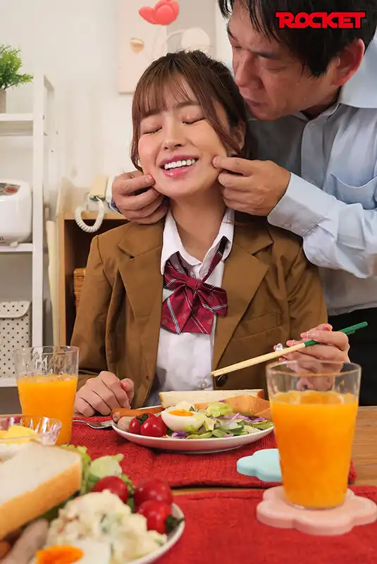 RCTD-642 淫蕩癡女開發學園 新學期編 ~ 有加裏乃乃花 椿りか 泉莉音的劇照18