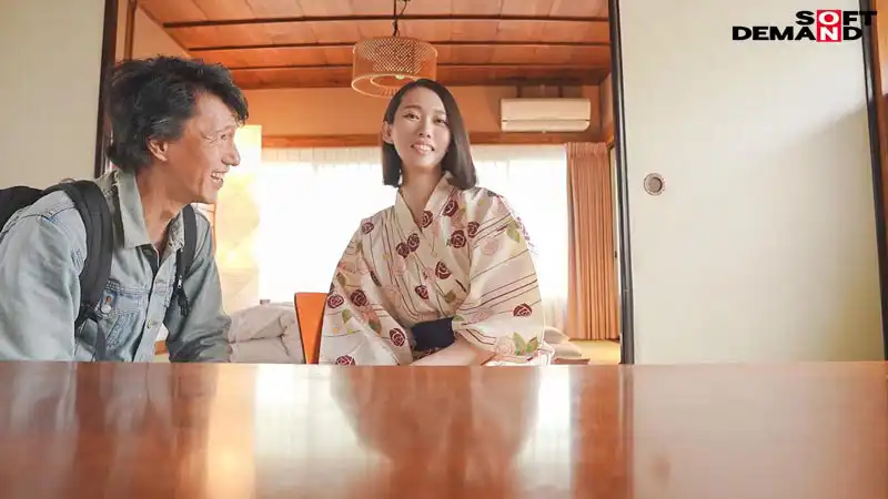 SDNM-497 她的性癖絕對不能讓丈夫知道！來自古都京都的超級M女人妻，34歲。第4章 初放尿，初暴露 M人妻的性欲再次開花，從來沒有過最HIGH的變態性體驗。1泊2日的溫泉之旅人生難忘 ~ 三池小春的劇照3