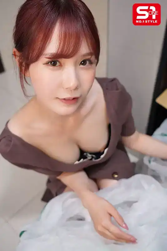 SONE-523 每天都會在垃圾箱那邊碰到的美女鄰居，偷偷瞥了瞥她的奶子，就這樣被她誘惑了 ~ Miru的劇照9