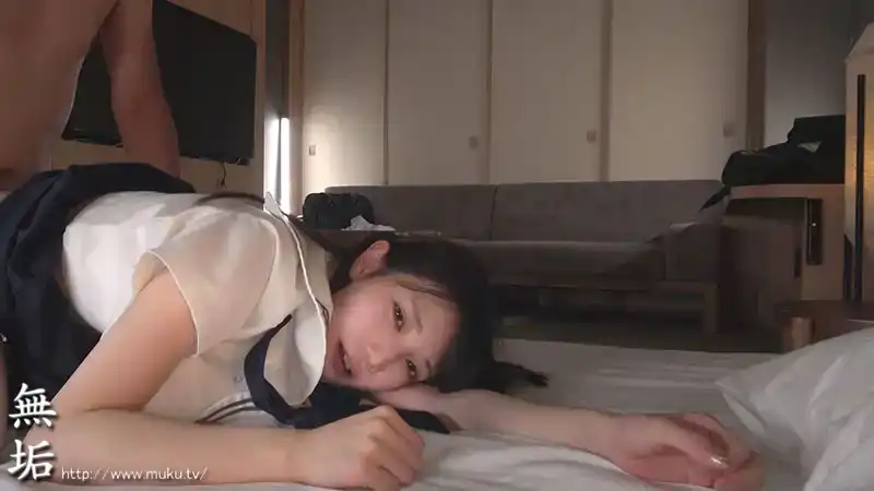 MUDR-301 身體正在成長的JK女孩修學旅行中逃脫，與叔叔半開玩笑的約會。住在酒店裏，一遍又一遍地中出，感覺自己像個成年人了 ~ 望実かなえ的劇照3