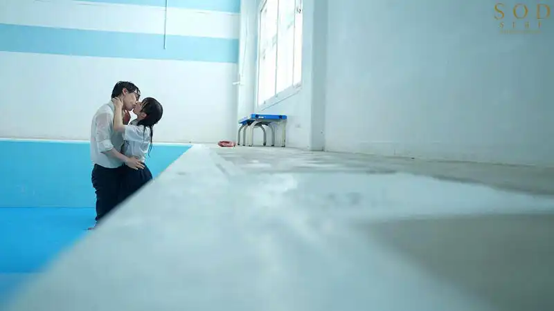 START-243 校園露出誘惑，青梅竹馬是會玩弄男人身心的地下偶像，性經驗不足的我們仍然有發情絕倫中出SEX ~ 小湊四葉的劇照8