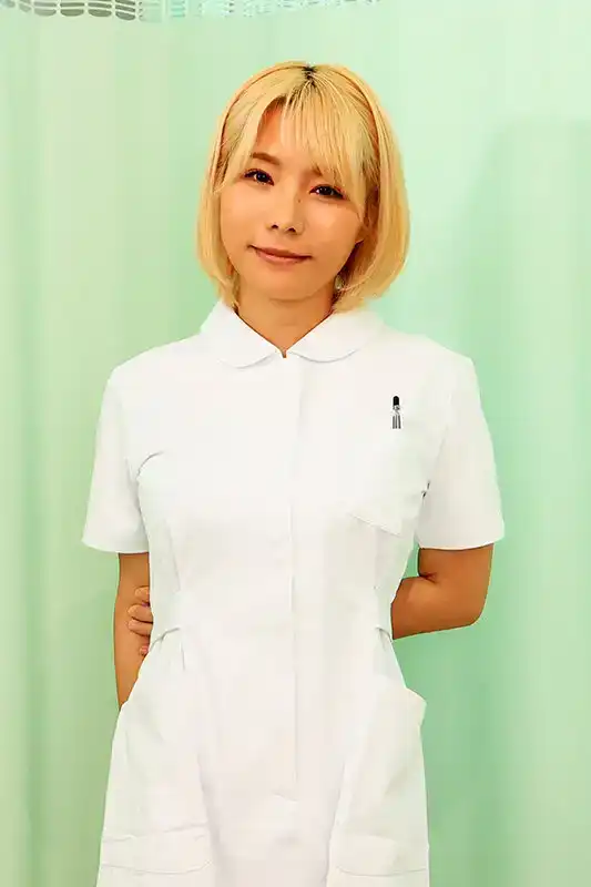 MMGH-006 傳聞中會幫病人口中交的美女護士 ~ 岡本莉里 雨宮凜的劇照19