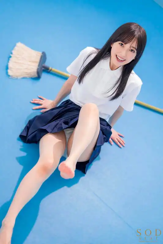 START-243 校園露出誘惑，青梅竹馬是會玩弄男人身心的地下偶像，性經驗不足的我們仍然有發情絕倫中出SEX ~ 小湊四葉的劇照18