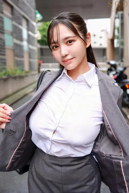 START-231 究極着衣爆乳5本番 無意識的巨乳誘惑超HARD的活塞抽插永不會停止 ~ 戀渕桃菜的劇照16
