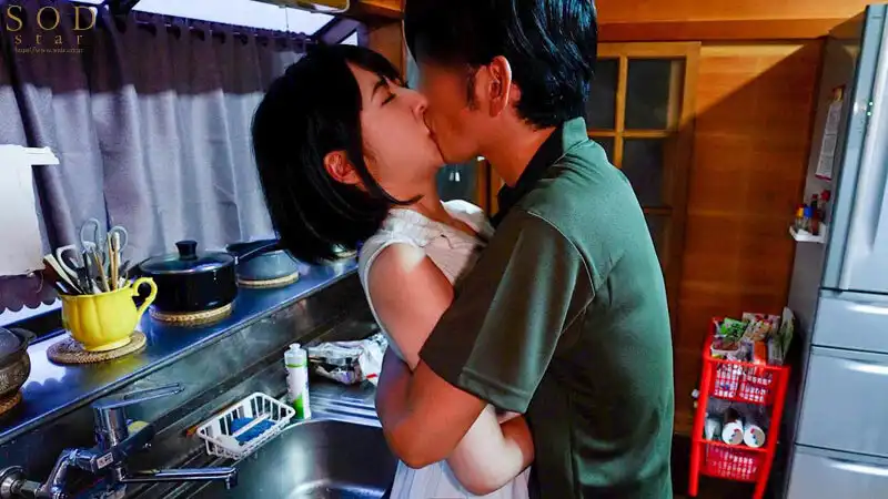 START-261 丈夫的忌日NTR 在充滿亡夫的回憶的房間裏做愛 ~ 夏目響的劇照14