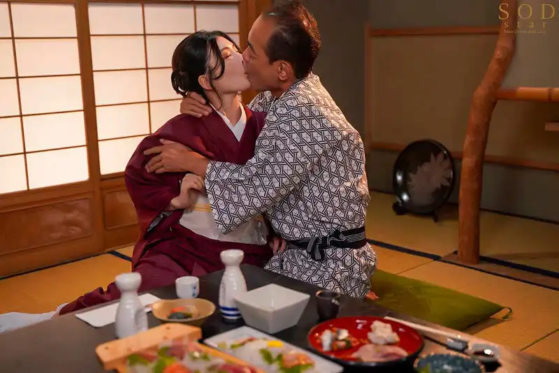 START-242 年輕漂亮的溫泉若女將徹底扭轉了生意。宴會或是任何接待，任何服務都可以提供！ ~ 本莊鈴的劇照14