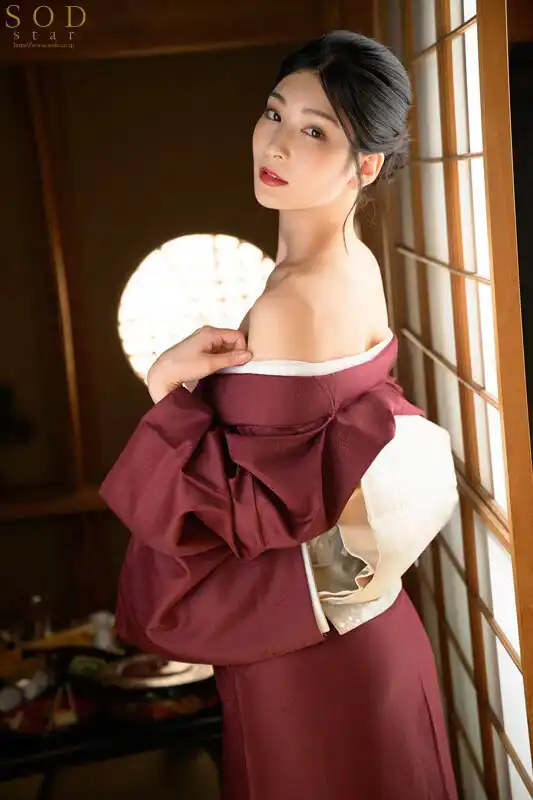 START-242 年輕漂亮的溫泉若女將徹底扭轉了生意。宴會或是任何接待，任何服務都可以提供！ ~ 本莊鈴的劇照16