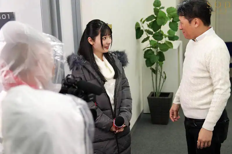 START-256 拍攝歸來後的相部屋NTR 因大雪無法返回東京的天氣播報娘被陰險的制作人強行中出，連夜潮吹開發 ~ 彩月七緒的劇照14