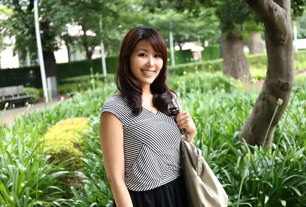 汐河佳奈第6張寫真