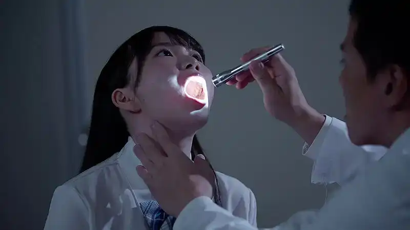 REAL-891 變態咽喉專科診所，可憐的女學生被惡德醫生的深喉中出弄醒，並抽泣着性欲覺醒高潮 ~ 藤田梢的劇照15