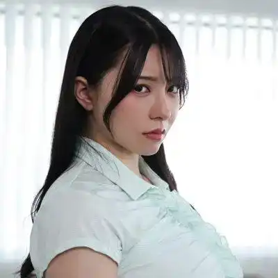 DLDSS-361 將要被降職，心煩意亂叫了援交服務發泄。來的居然是那位巨乳社長祕書！自從，她被我脅迫，那張冷熬的臉只能撅着屁股等着我操 ~ 朝海汐的劇照10