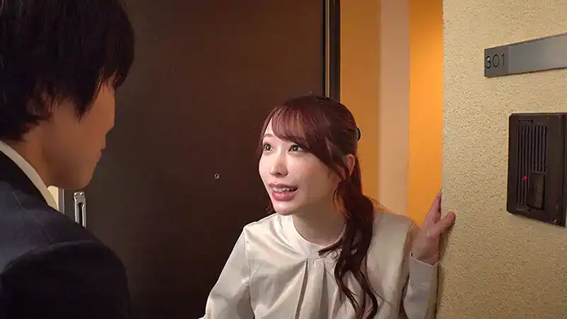 DHLD-014 欲求不滿的美臀人妻追求刺激 穿着丈夫絕不能見的性感O字內褲輪番誘惑男人 中出後宮SEX ~ 皆月光 有加裏乃乃花 流川莉央 彌生美月 有岡み的劇照17