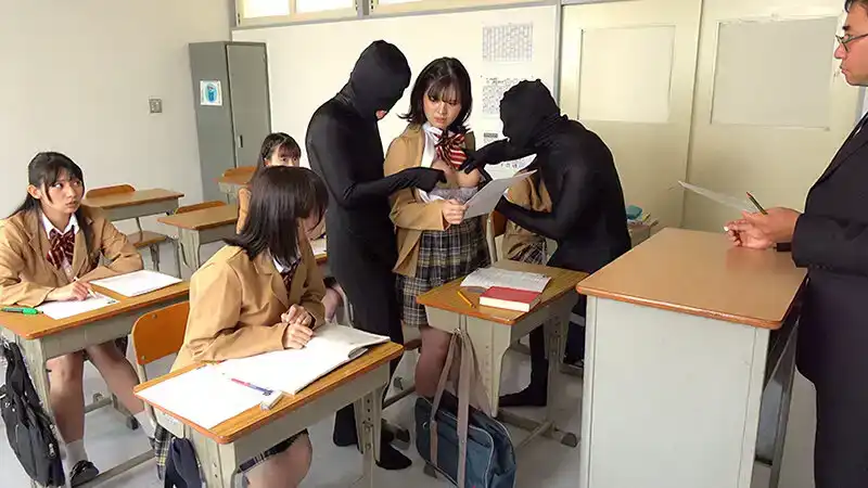 DOKS-627 乳首玩弄融入日常的世界 女學生渾然不覺被弄到乳首高潮的敏感乳首學園日常  ~ 乙羽あむ 雅子里菜 柏木小夏 藤田梢 宇流木沙羅的劇照17