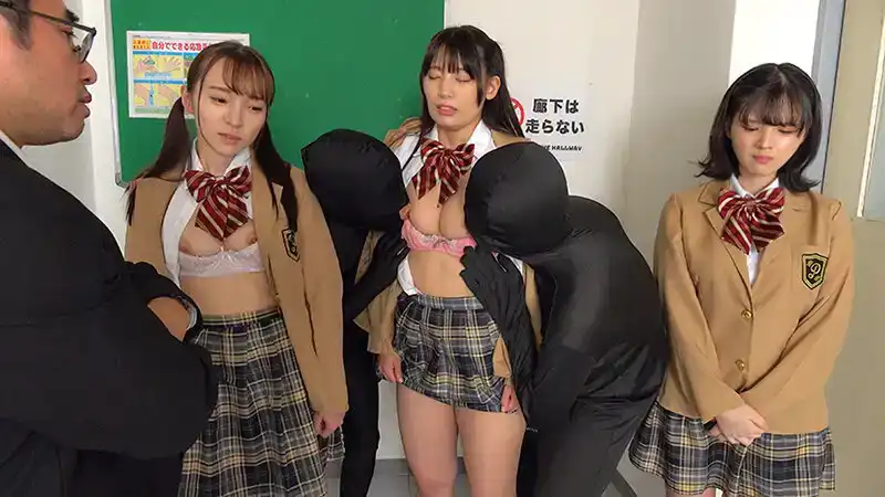 DOKS-627 乳首玩弄融入日常的世界 女學生渾然不覺被弄到乳首高潮的敏感乳首學園日常  ~ 乙羽あむ 雅子里菜 柏木小夏 藤田梢 宇流木沙羅的劇照10