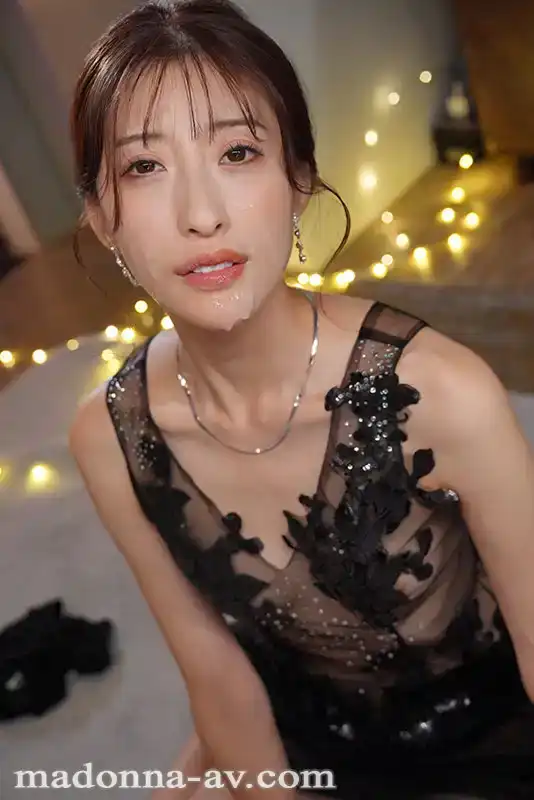 JUR-030 戀上絕世美顏，愛上修長美腿 電擊移籍 Madonna專屬 超纏綿舌吻中出3本番 ~ 星宮一花的劇照8