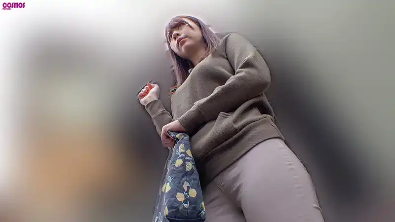 HAWA-348 生活窘迫的單親媽媽在家開無照男士美容院 與鄰居中出SEX ~ 希咲愛莉絲（28歲）的劇照19