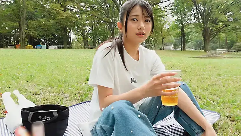 MUGE-0001 【夢幻調查隊】白天公園裏獨飲女暴增！顏值居然全是A級【驗證】一聊才發現，全是超愛喝酒又超愛SEX的騷女！~ 天馬唯 雅子里菜 北岡果林的劇照18