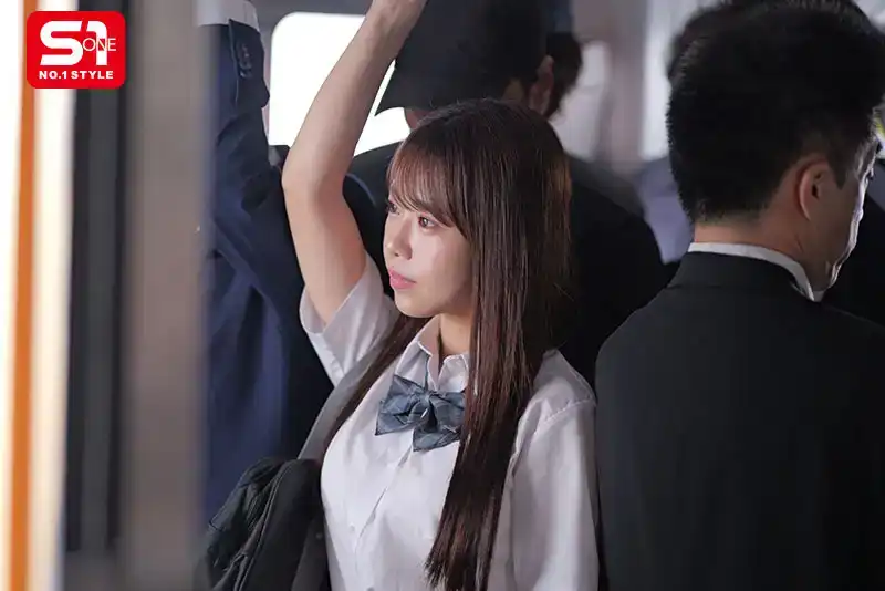 SONE-649 一周使盡渾身解數抹媚藥，超短裙女生的夢幻小穴終於今天鬆開、大敞…效果逆天！~ 早阪ひめ的劇照9