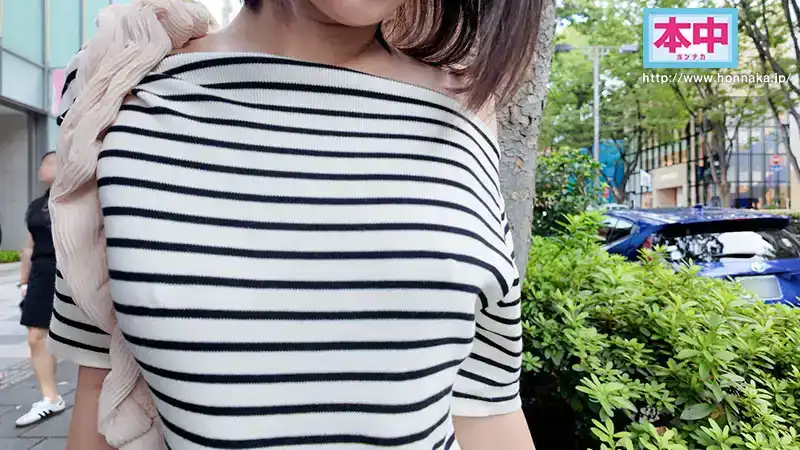 HMN-681 爲了升格當我女友，連生中出都OK，迷戀我的可愛後輩被我帶去無bra乳尖凸凸約會 ~ 東條夏的劇照12