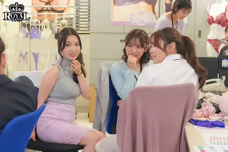 ROYD-228 公司裏就我一個男的！在全是女人的內衣廠，被性欲爆棚的美女上司天天榨汁性騷擾 ~ 月野香澄的劇照9