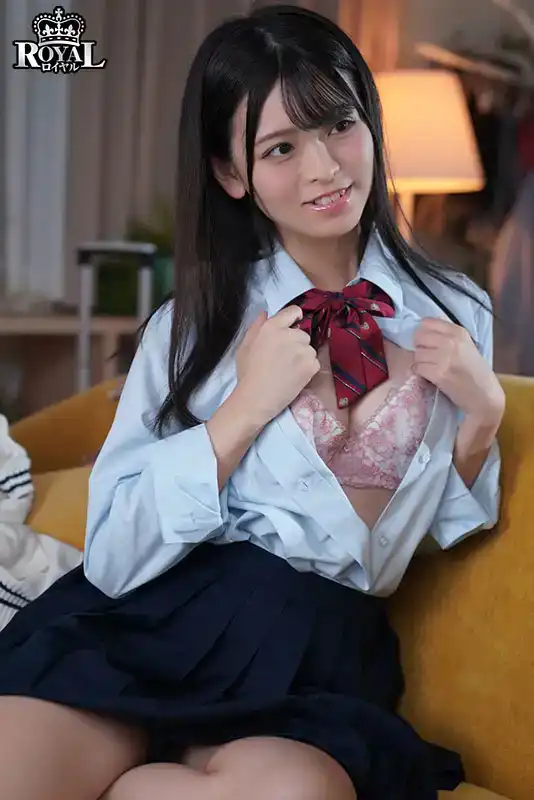ROYD-230 房租用小穴付就好啦！？超沒防備的離家少女突然闖入，甜膩同居生活開幹！從早到晚騎乘位榨精的制服癡女賴着不走 ~ 杏可可的劇照12