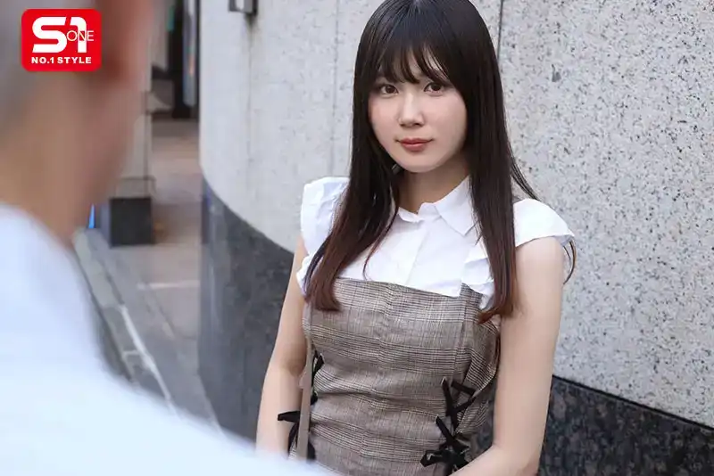 SONE-654 23歲從去年起就在歌●伎町公園附近站街賣春，跟中年大叔的變態玩法越幹越爽，徹底上癮啦！~ 水乃菜乃華的劇照10