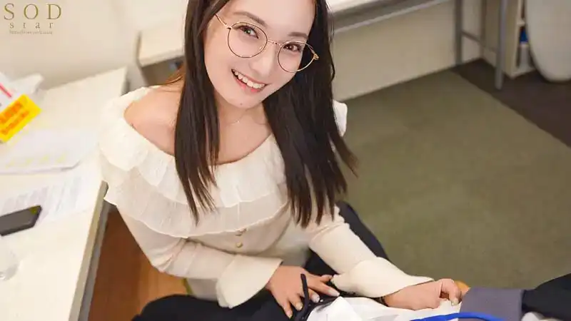 START-307 白天是清純新人女主播 晚上陪我加班練習發聲 用超下流純情騷話耳邊低語 溫柔指技與舔奶安慰我的神同期生 ~ 渚戀生的劇照16